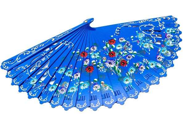 Découvrez l'élégance des éventails traditionnels espagnols